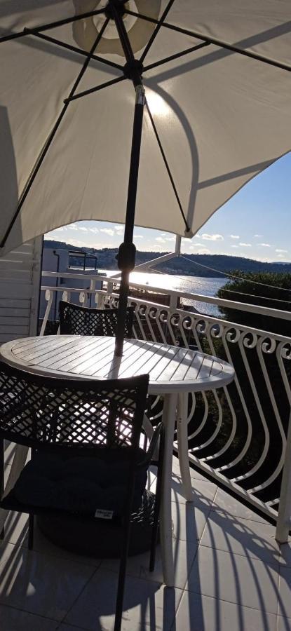 Apartmani Ivan Trogir Exterior photo