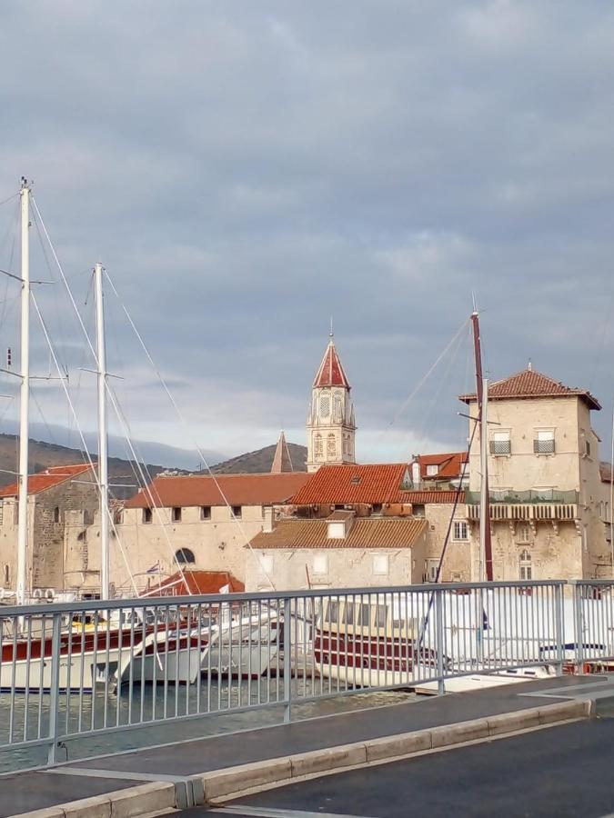 Apartmani Ivan Trogir Exterior photo