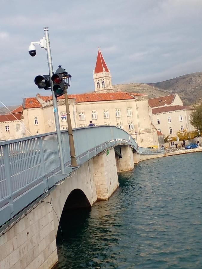 Apartmani Ivan Trogir Exterior photo